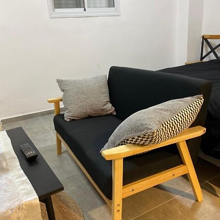 הדירה בדובדבן - The Apartment In Dovdvan ティベリア エクステリア 写真